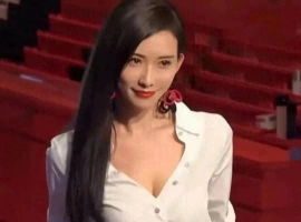 50岁林志玲现身日本活动，大方秀出身材，网友惊呼：说30岁我也信-而安资源分享网