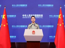 中国海警船在执行巡航任务时，与菲律宾巡逻船及海军军舰发生了碰撞事件。-而安资源分享网